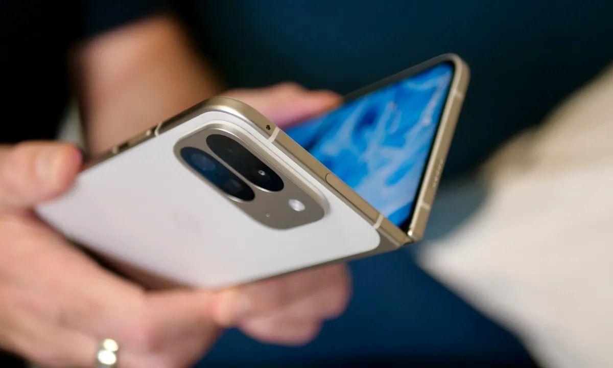 Pixel 10 Pro Fold Wajib Tiru 3 Strategi Samsung Galaxy Z Fold 7 Ini Agar Bisa Bersaing