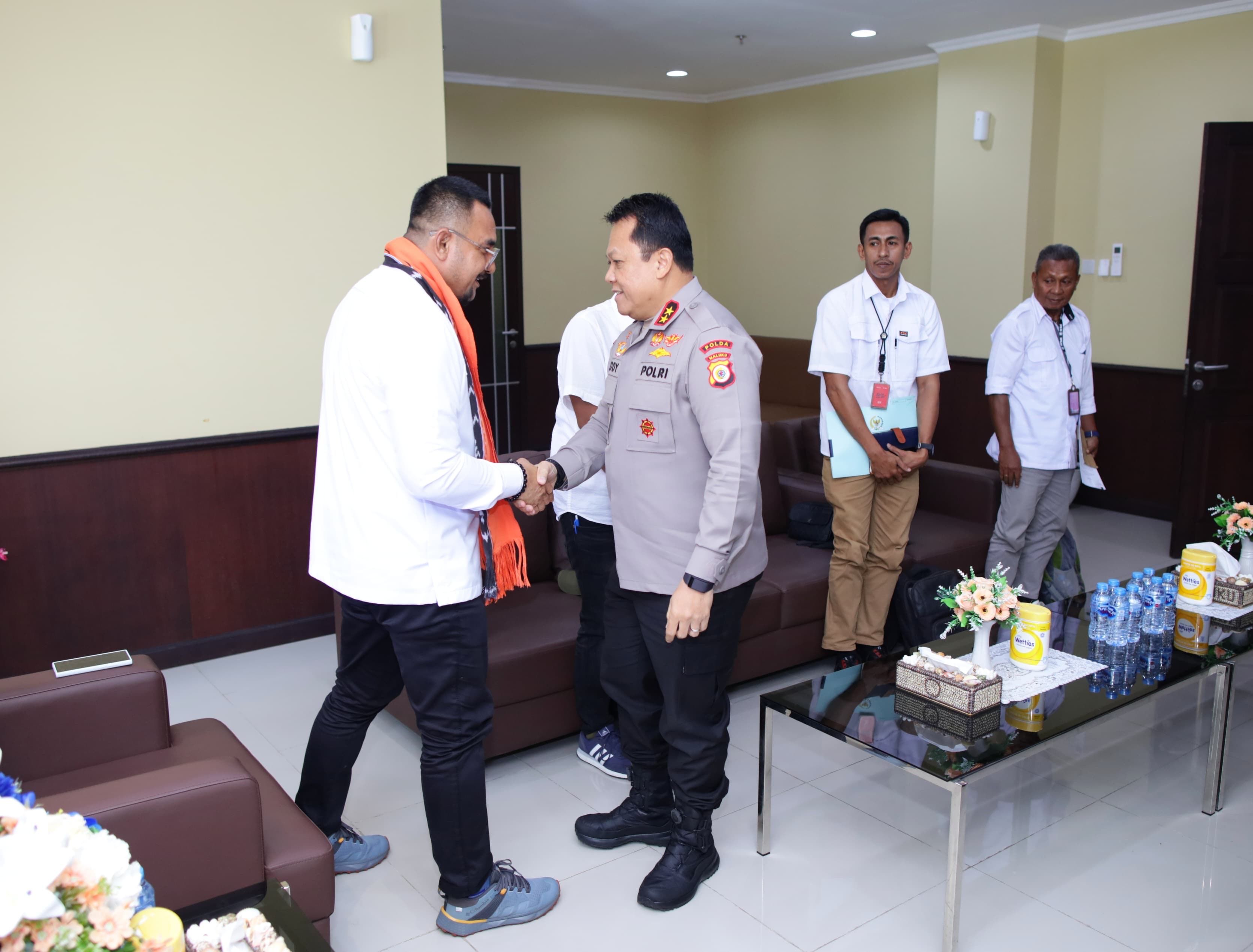 Kapolda Maluku Terima Kunjungan DPD RI: Komitmen Jaga Kondusifitas, Respons Isu Siber, Dukungan terhadap Adat Lokal