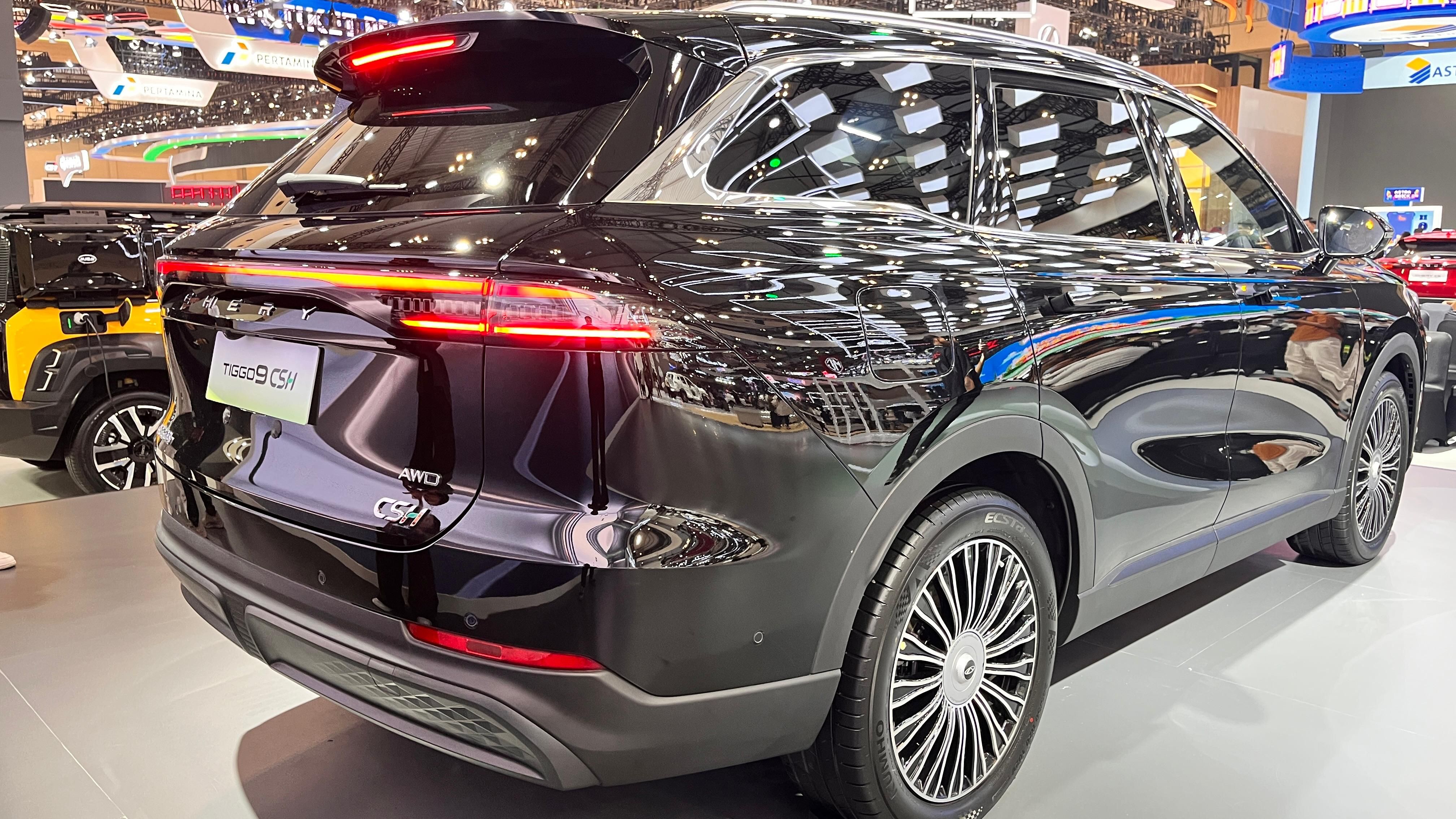 Chery Tiggo 9 CSH Resmi Diluncurkan di GIIAS 2025: Harganya 719 Jutaan, Bisa Parkir Sendiri!