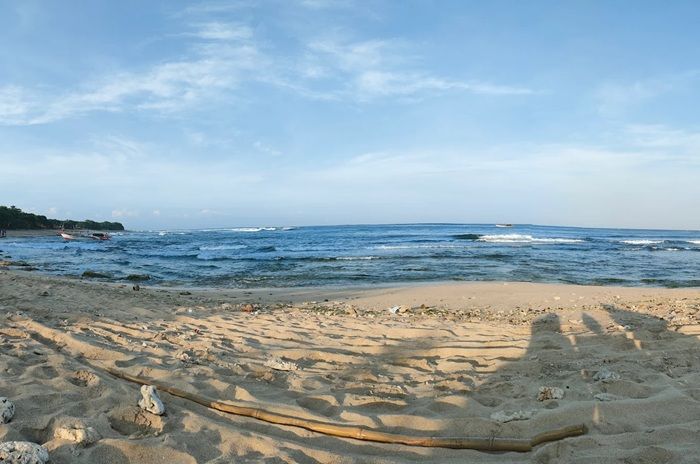 7 Pantai Hidden Gem di Jawa Barat yang Wajib Kamu Kunjungi, Indahnya Bikin Melongo!