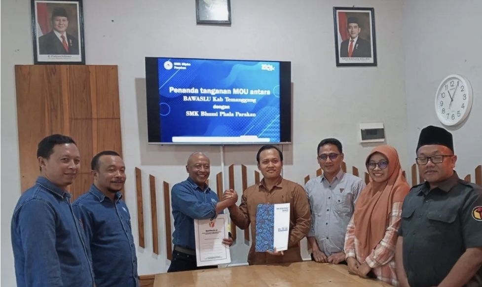 Pendidikan Politik Sejak Dini, SMK Mipha dan Bawaslu Temanggung Cetak Pemilih Bijak