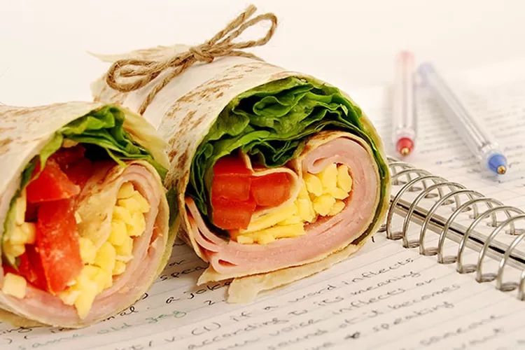 7 Bekal Kreatif dan Anti-Mainstream untuk Anak, Bikin si Kecil Jadi Makin Lahap Makannya!