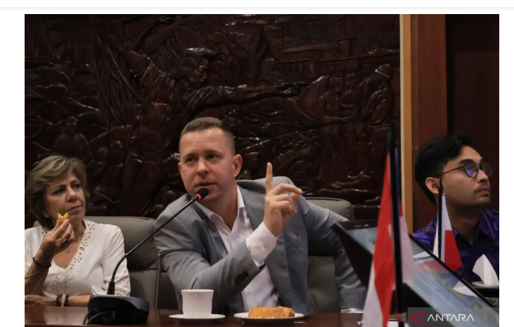 Polandia Perkenalkan Teknologi Kereta Api Modern ke Pasar Indonesia