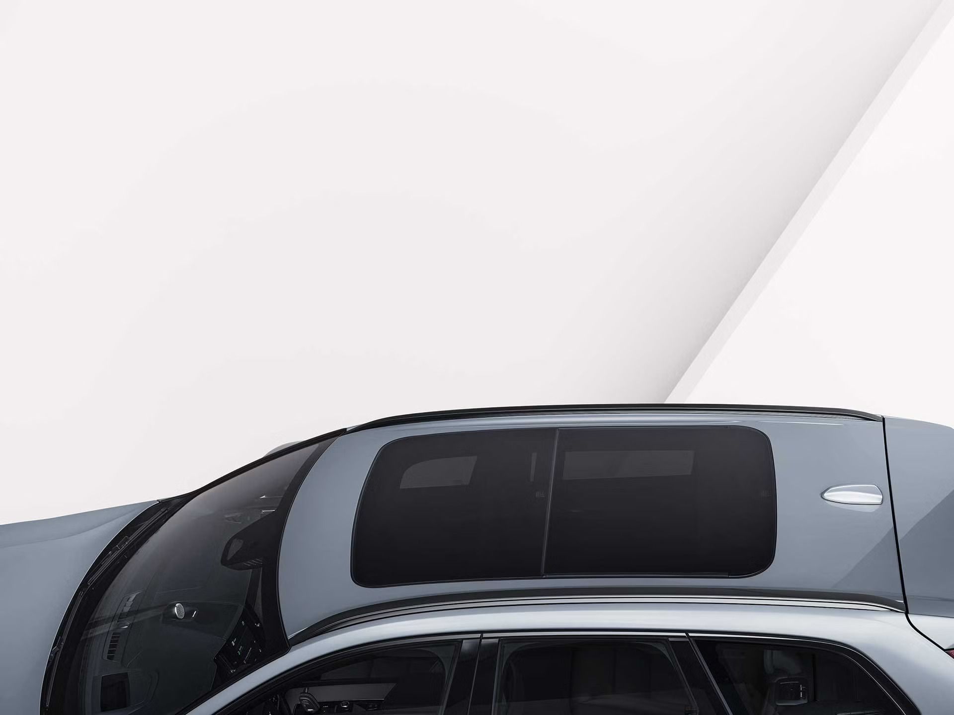 5 Kelebihan Volvo XC60 PHEV yang Hadir di GIIAS 2025: Harganya Tembus 2.4M Worth It Gak?