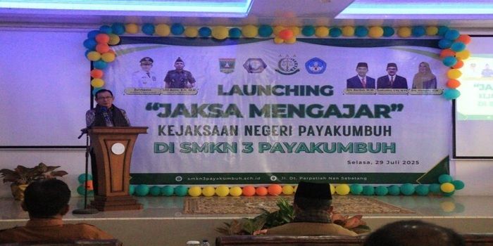 Tingkatkan Kesadaran Hukum Pada Kalangan Pelajar : Pemko Payakumbuh Dukung Program “Jaksa Mengajar”