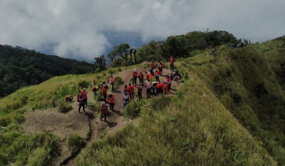 Tingkatkan Keselamatan Pendakian, Pemprov Jateng Rekrut dan Latih Guide Gunung