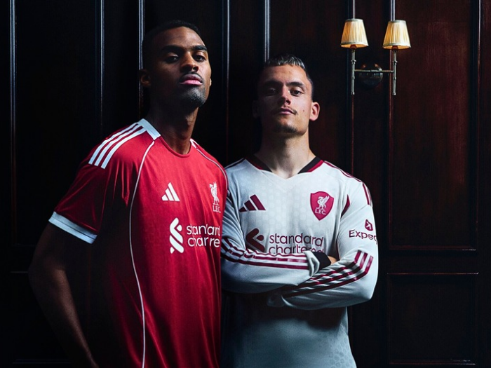 Liverpool Pamer Jersey Terbaru, Ada Detail Ikonik Buat Fans Sejati