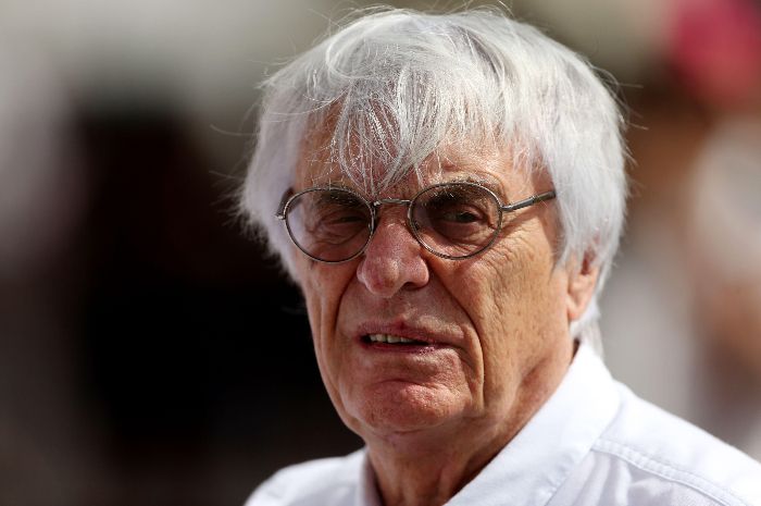 Lewis Hamilton Finis Posisi 12 di GP Hungaroring, Bernie Ecclestone: Mending Pensiun Aja!