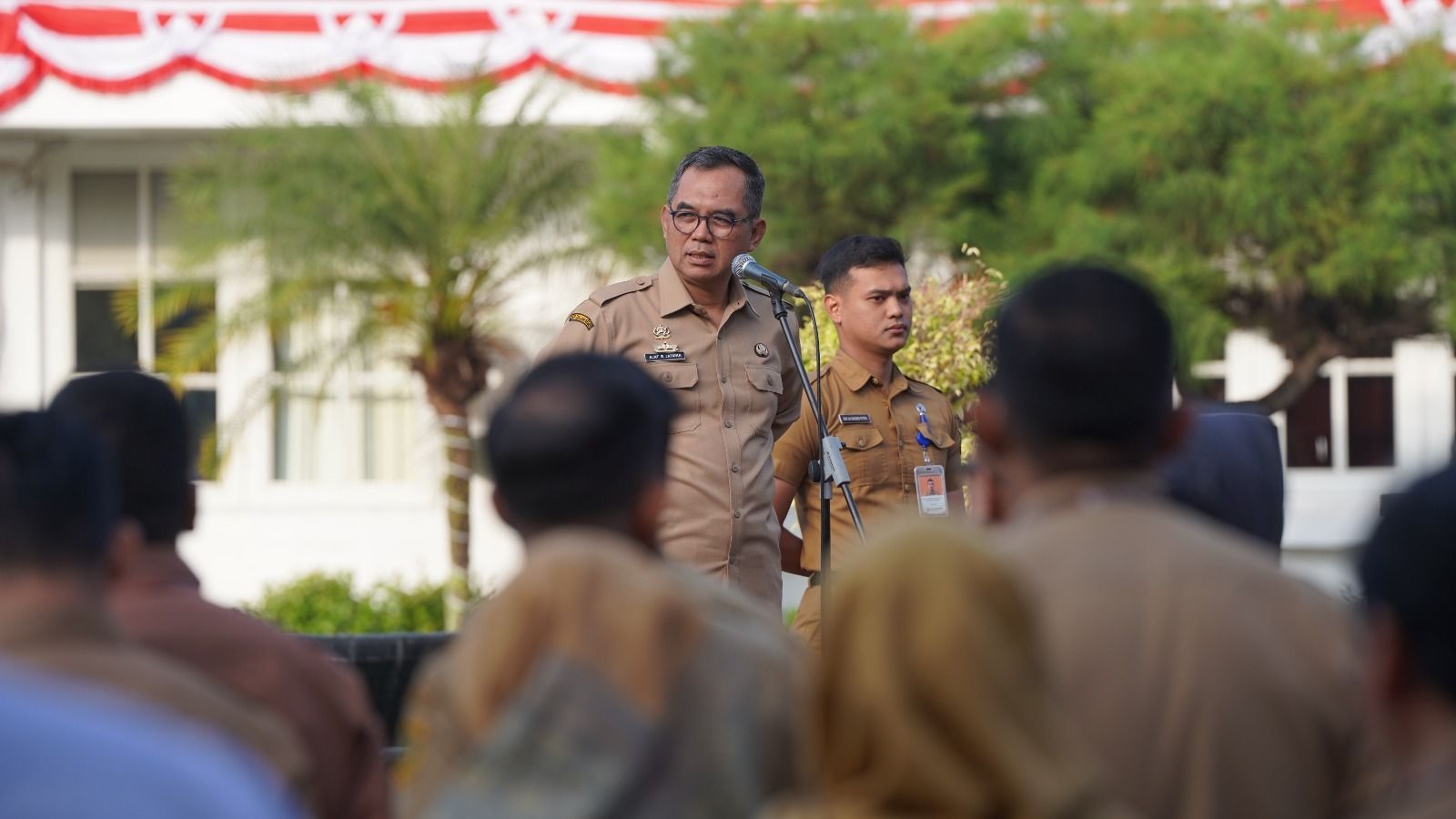 Sekda Bogor Pimpin Apel Gabungan: Tekankan Etos Kerja dan Pelayanan Publik Responsif