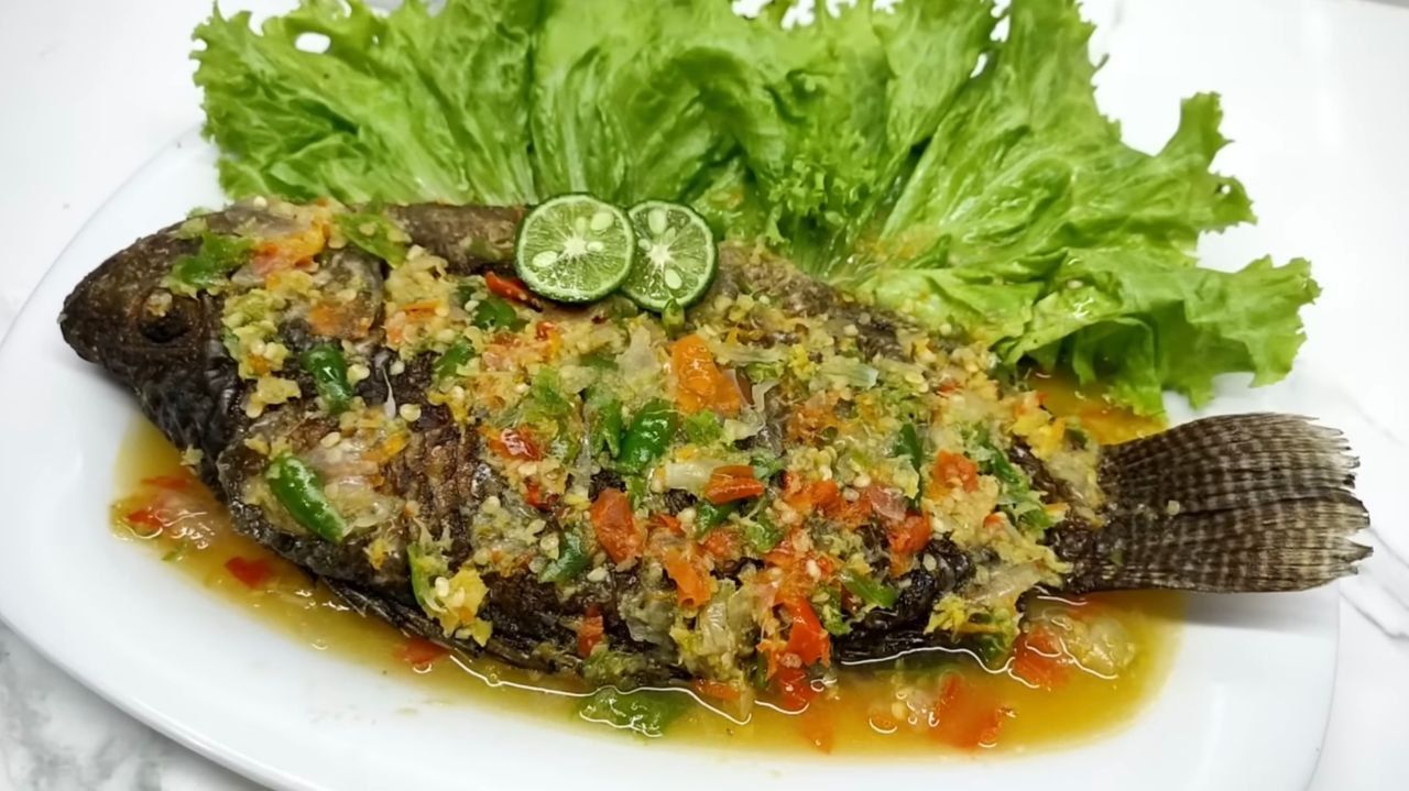 Resep Ikan Nila Sambal Cobek yang Pedas dan Nikmat