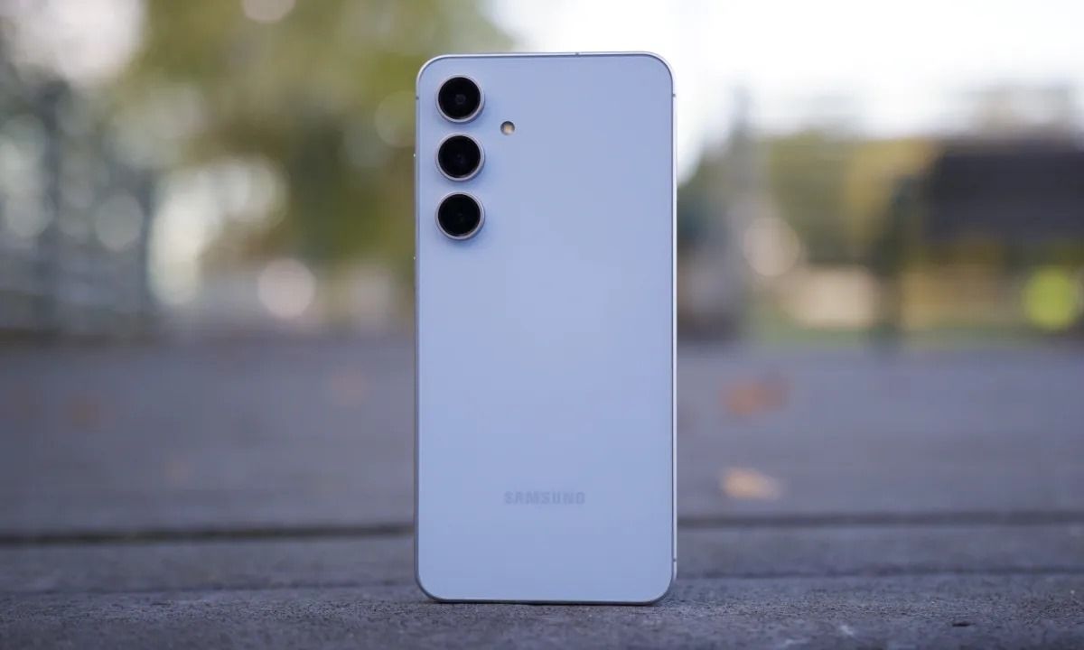 Galaxy S25 FE: Penantang Serius iPhone 16e dengan Performa Unggul dan Harga Lebih Terjangkau