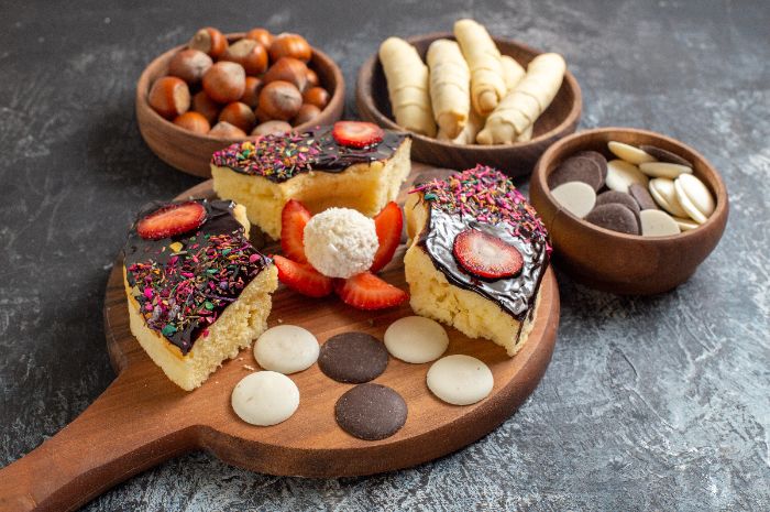 3 Jenis Makanan dan Minuman yang Harus Dihindari untuk Kesehatan Gigi