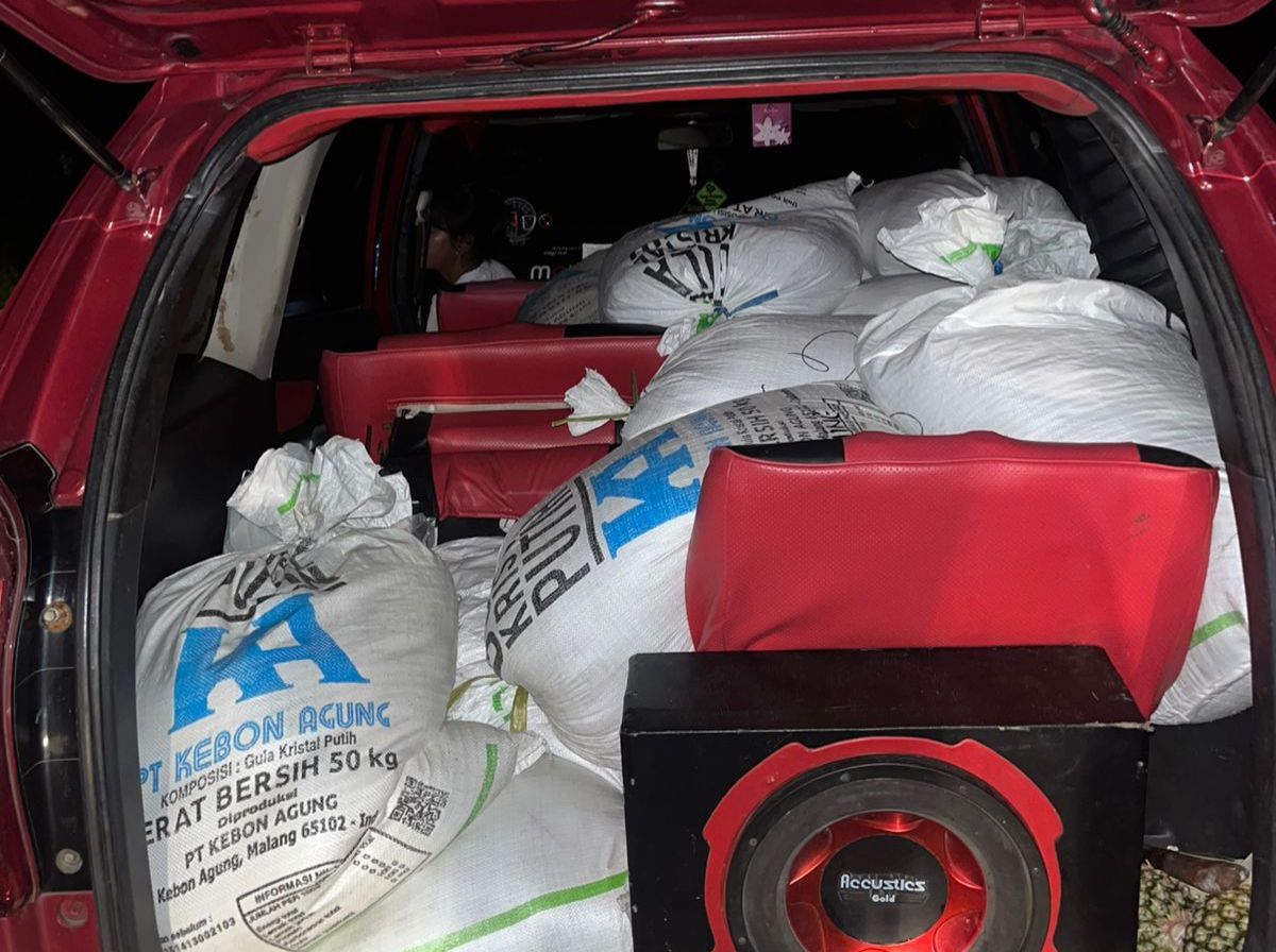 Polisi Endus Avanza Modus Parkir di Seram Bagian Barat Bawa 900 Liter Sopi