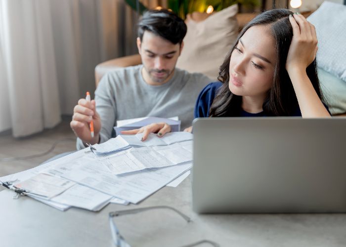 7 Cara Bijak Mengatur Keuangan Bersama Pasangan Biar Gak Tekor