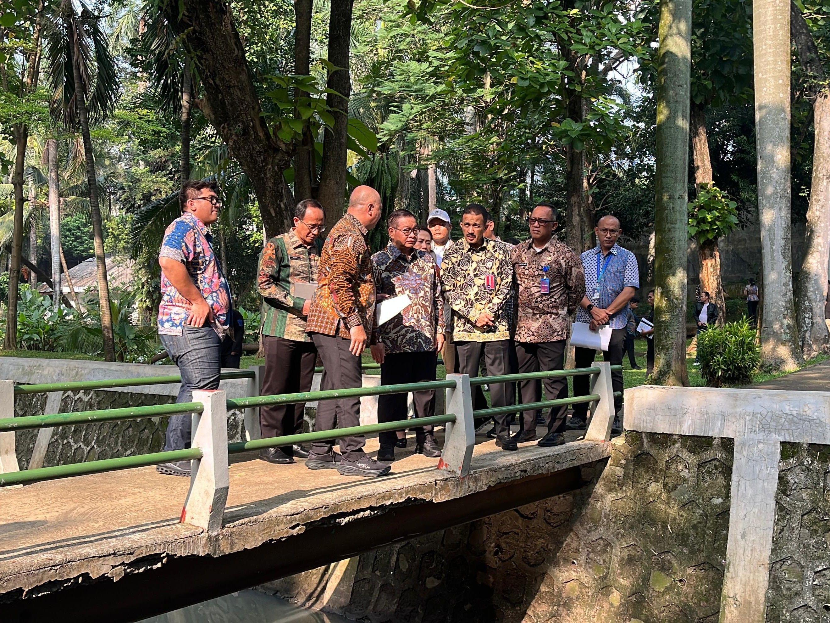 Tinjau Taman Langsat, Pramono Anung Dorong Fungsi Sosial dan Ekologis Ruang Publik