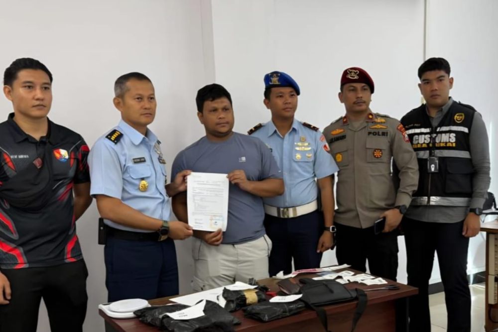 Sabu 5 Kg Gagal Terbang ke Samarinda, Kurir Ditangkap di Bandara Pekanbaru