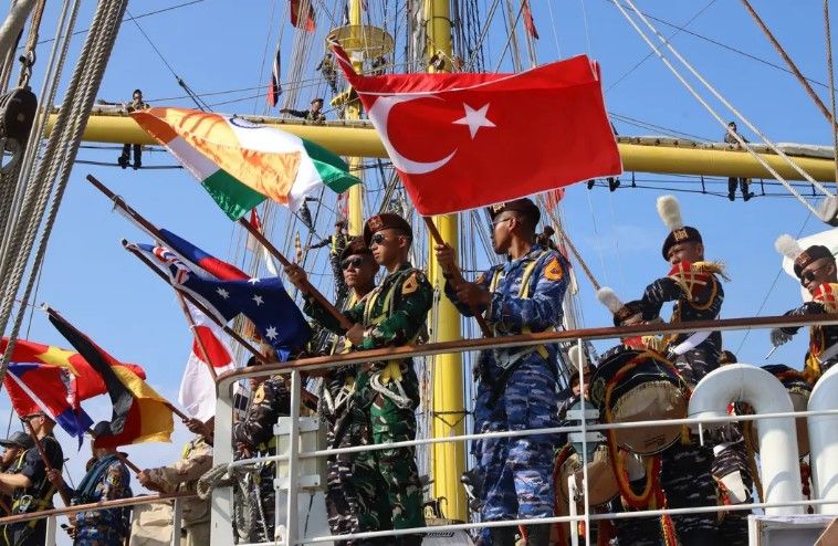 KRI Bima Suci Jalani Misi Soft Diplomacy, Bawa Taruna dari 20 Negara Jelajahi Laut Nusantara