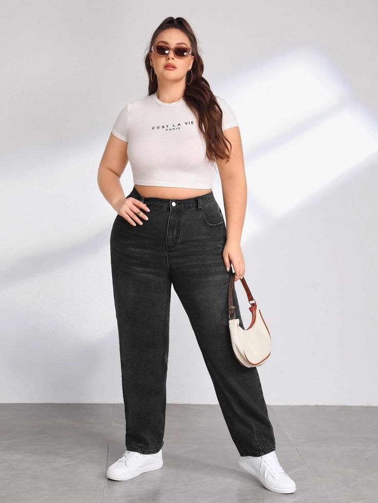 4 Model Jeans yang Bikin Kamu Makin Pede, Cocok untuk Tubuh Plus Size!