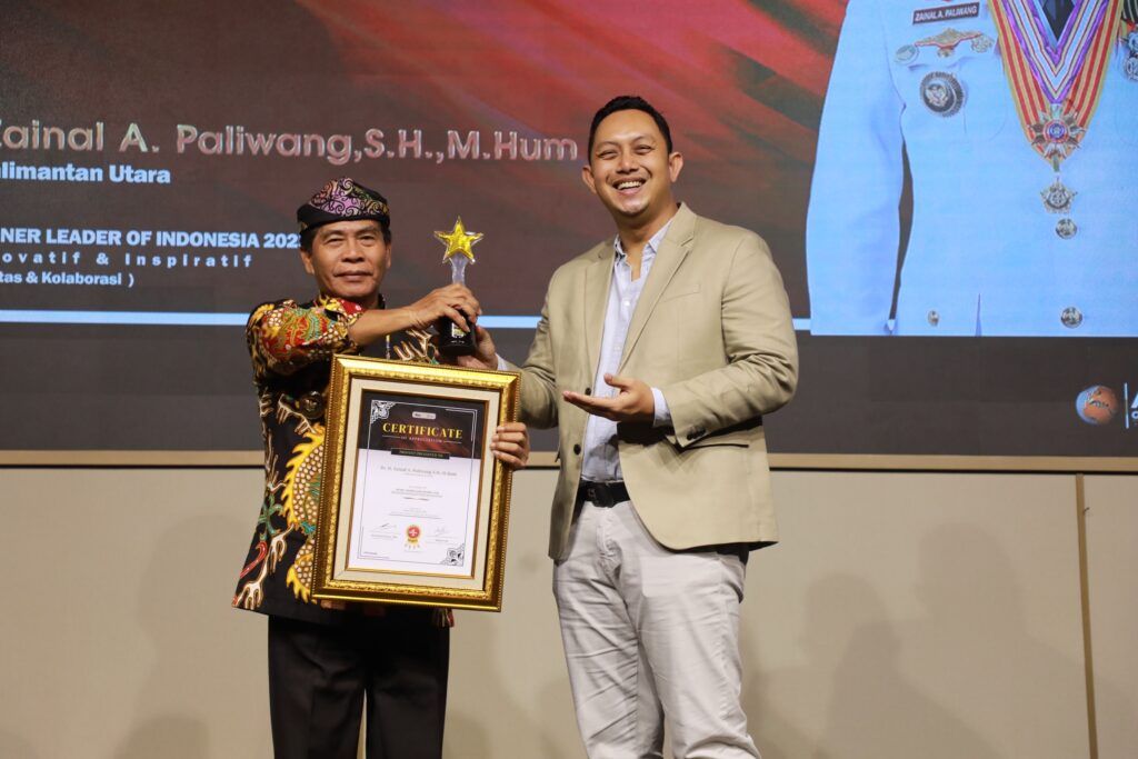 Gubernur Zainal Kembali Torehkan Prestasi Penghargaan Dari Seven Media Asia