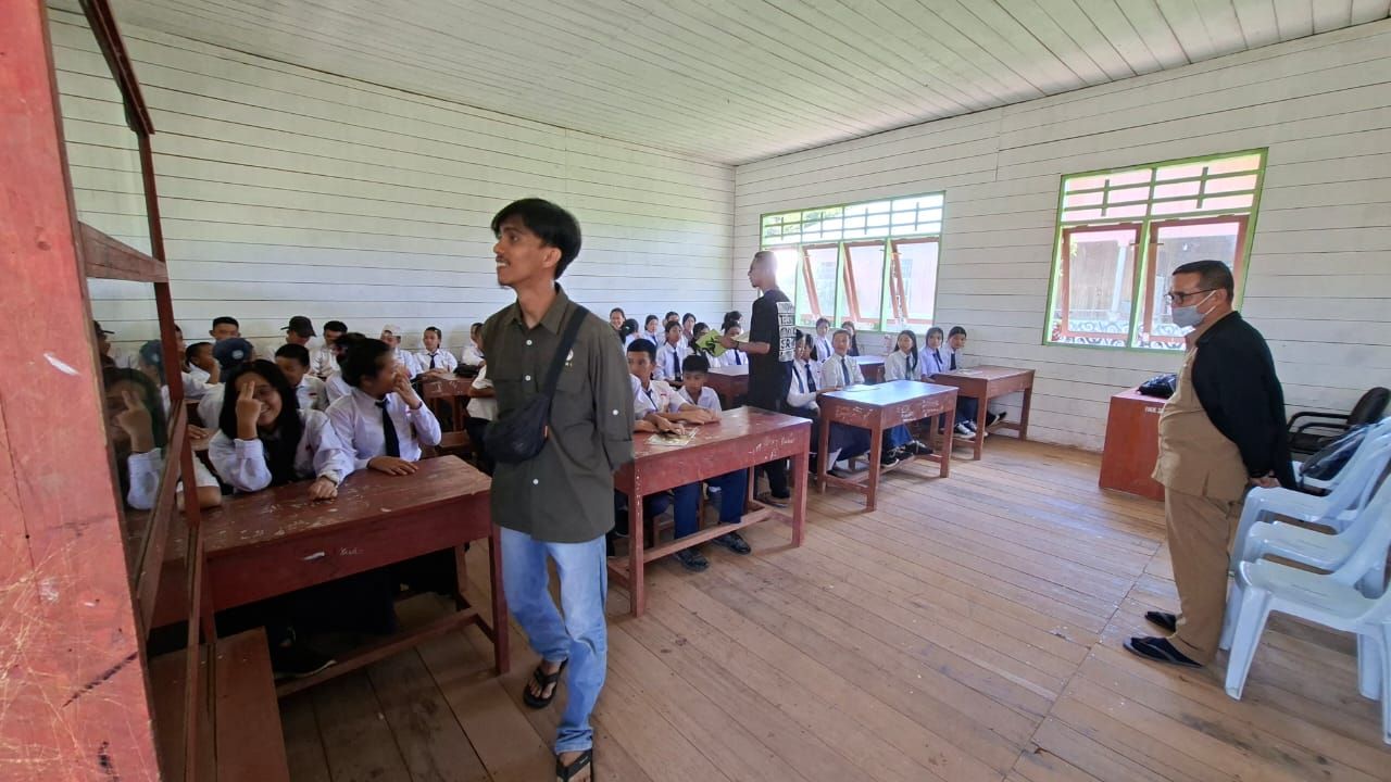 Eduksi Siswa di Pedalaman Kaltara, Kenalkan Tentang Reptil dan Amfibi