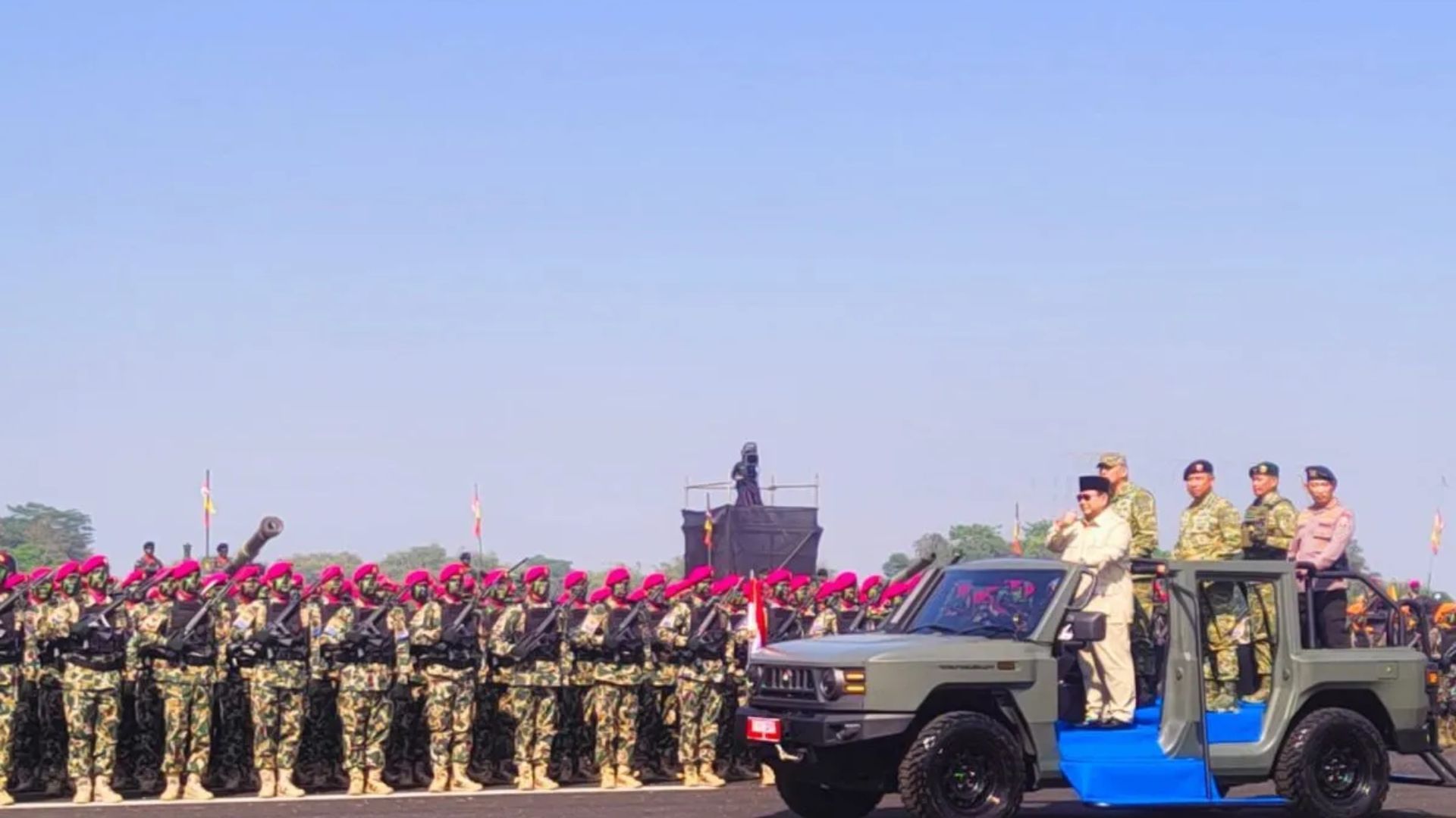 Ribuan Warga Padati Pusdiklatpassus Batujajar Saksikan Pengukuhan Satuan Baru TNI