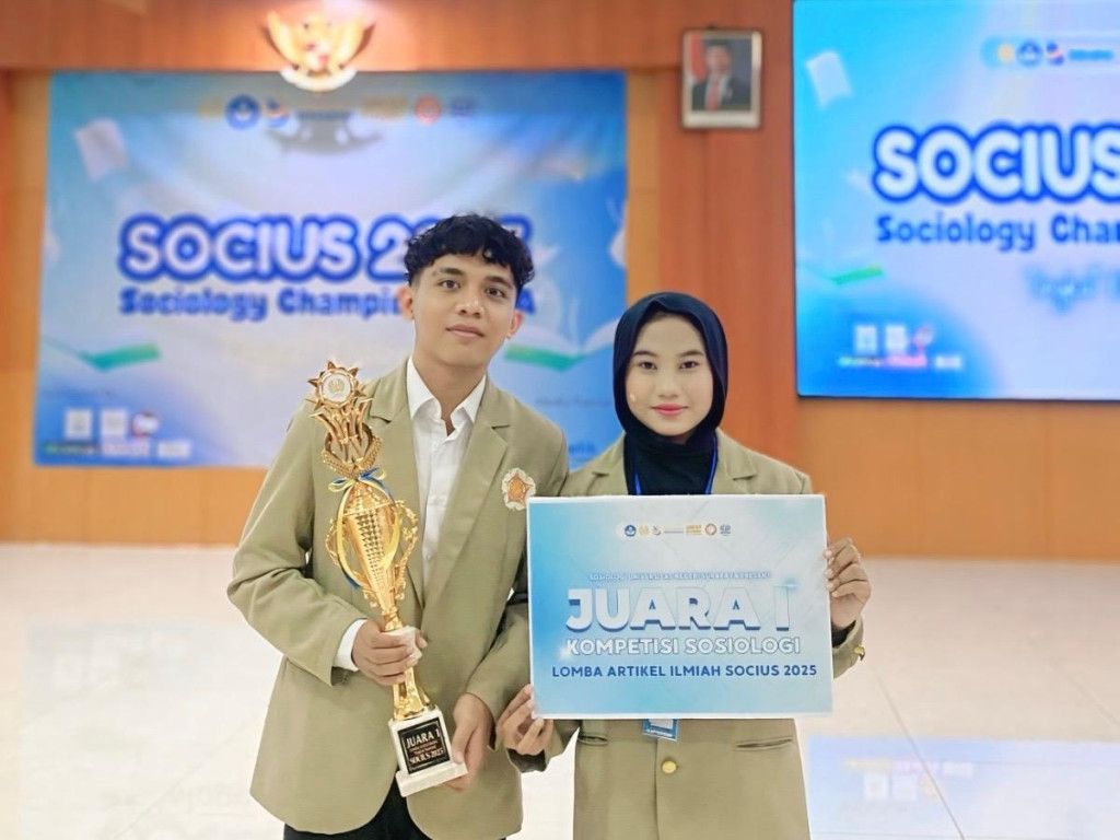 Dua Mahasiswa Fisipol UGM Juara Nasional Berkat Riset tentang Kerentanan Perempuan Driver Ojek Online