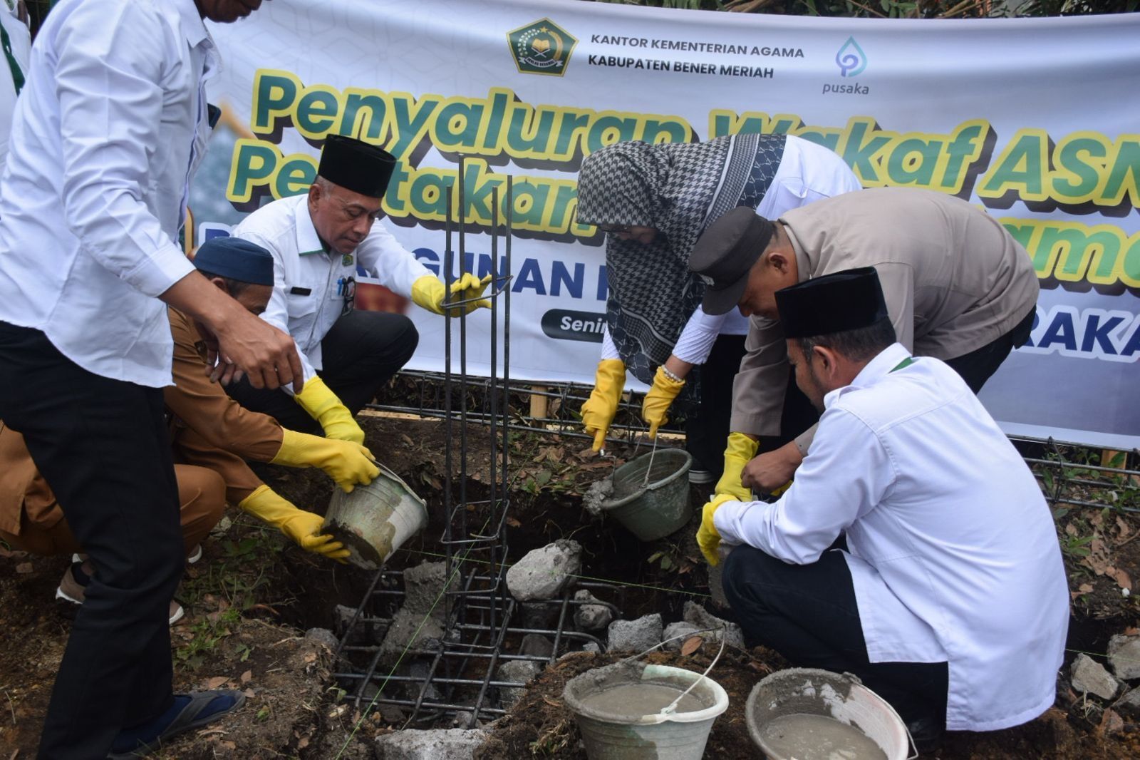 Keren! ASN Bener Meriah Patungan Bangun RKB MIS Blang Rakal