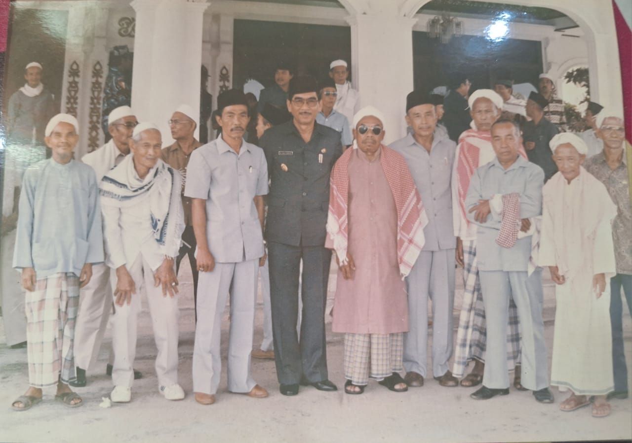 Dari Muara Basung ke Panggung Provinsi,Syekh H. Muhammad Yusuf Dapat Penghargaan Tertinggi