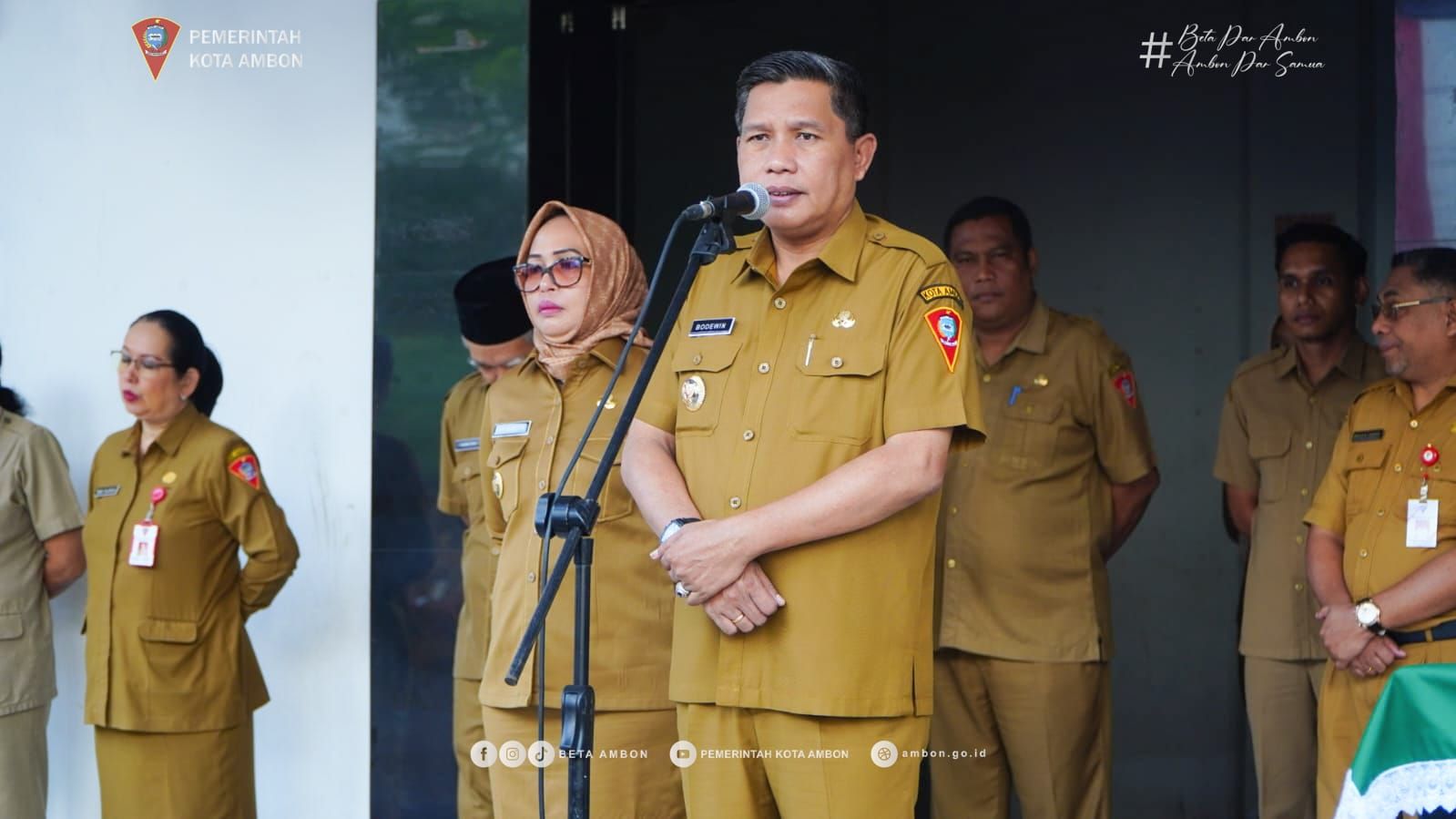 Komitmen Walkot Ambon Kurangi Sampah, Perkuat Kemitraan, Segera Salurkan 10 Armada Angkut