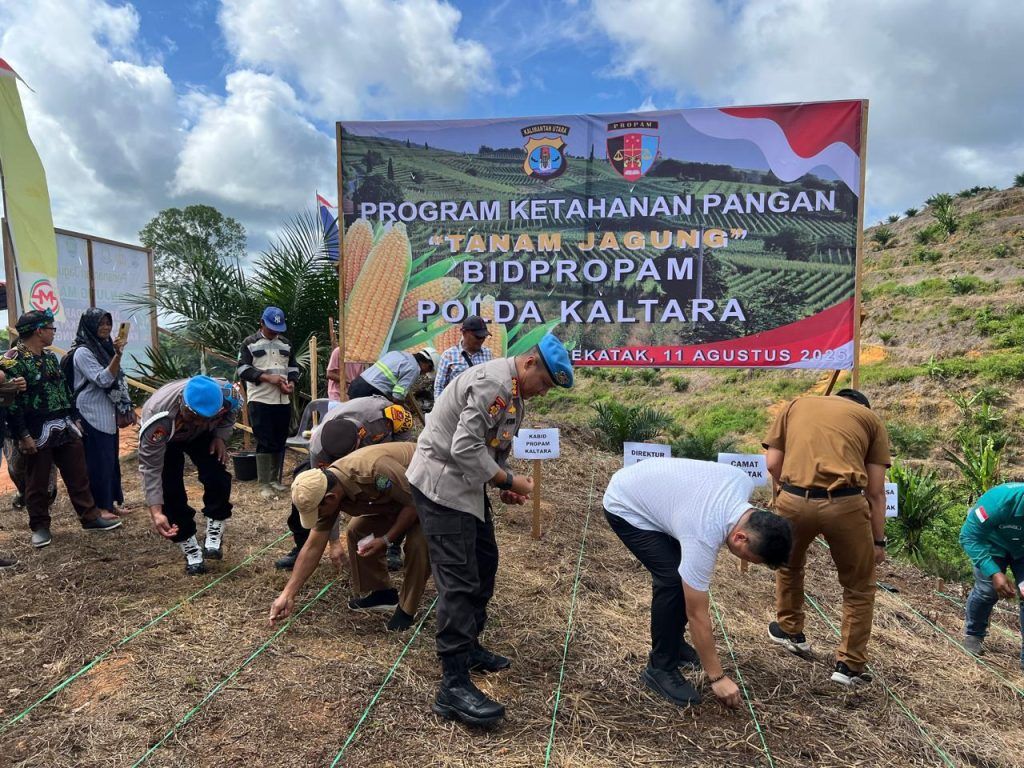 Bidpropam Polda Kaltara Dukung Ketahanan Pangan Dengan Kegiatan Tanam Jagung