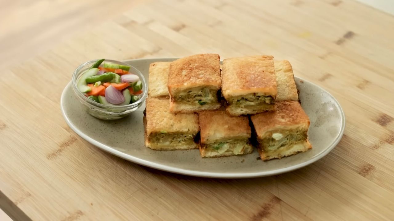 Resep Martabak Telur Roti Tawar yang Enak, Gurih, dan Mudah Dibuat