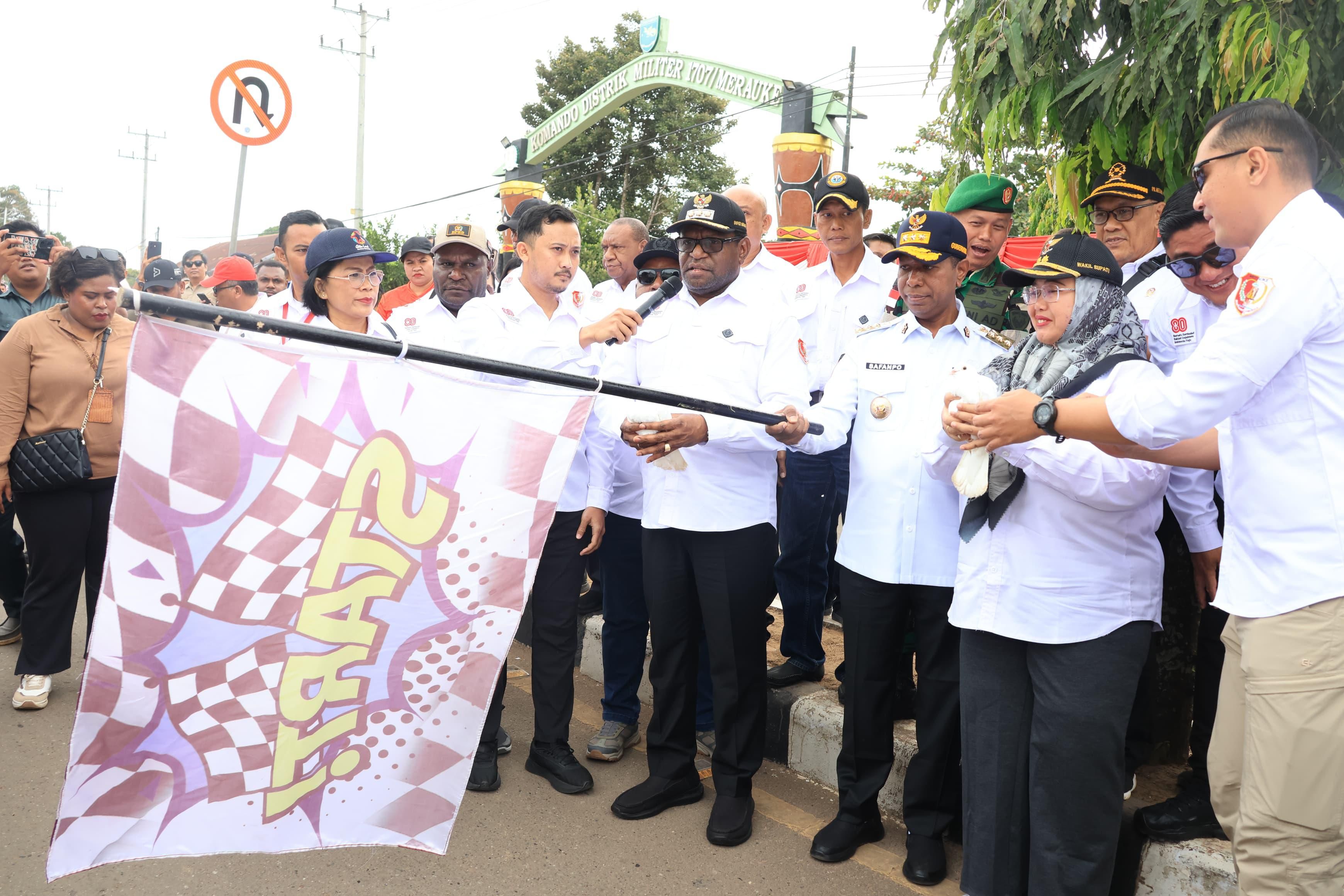 Sambut HUT RI ke-80, Ribuan Warga Merauke Meriahkan Karnaval Budaya