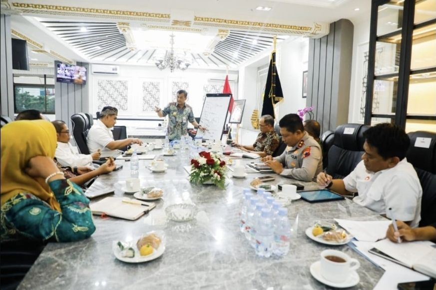 Aksi Massa Pati, Gubernur Jateng Gelar Rapat Terbatas dengan Forkopimda