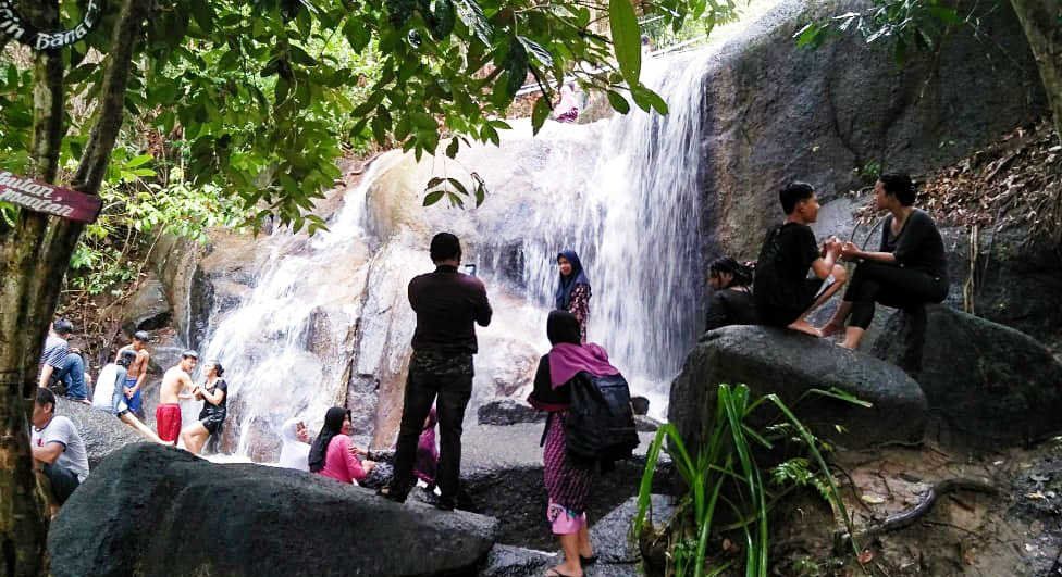 Tahura Bukit Mangkol, Destinasi Wisata Air Terjun Favorit di Bangka Tengah