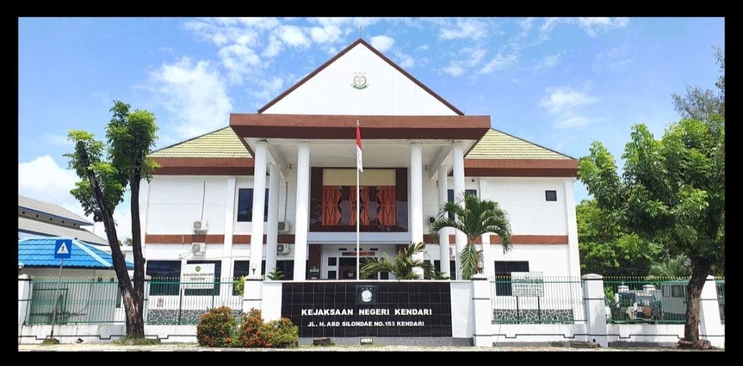 Mantan Sekda Kendari Dituntut 1 Tahun 8 Bulan Penjara Terkait Kasus Anggaran