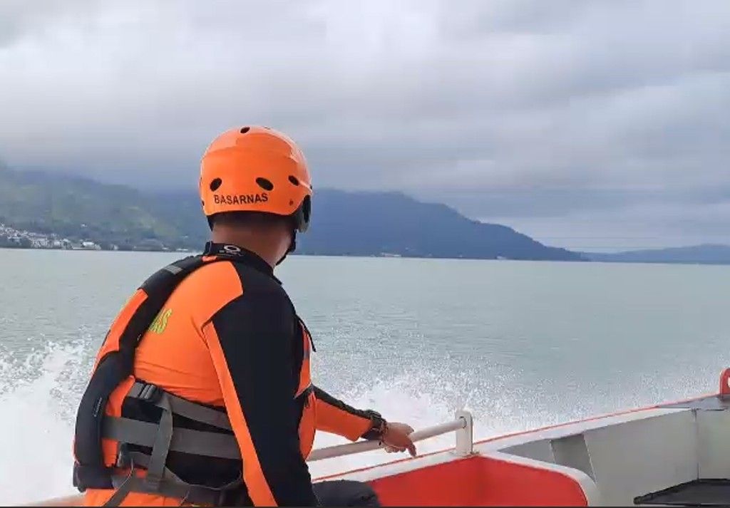 Perahu Nelayan Wayasel Maluku Tengah yang Hilang Ditemukan, Korban Masih dalam Pencarian