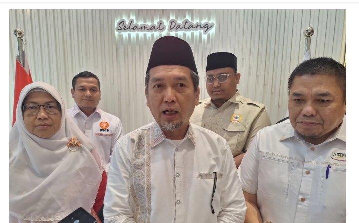 PKS Serap Aspirasi 13 Asosiasi Haji dan Umrah Terkait RUU PIHU