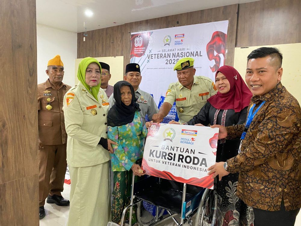 Hari Veteran 2025: Indomaret Salurkan Bantuan untuk 100 Veteran Banda Aceh