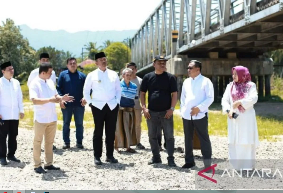 Bupati Madina Tinjau Jembatan Nagajuang, Warga Khawatir Terputus Akibat Abrasi