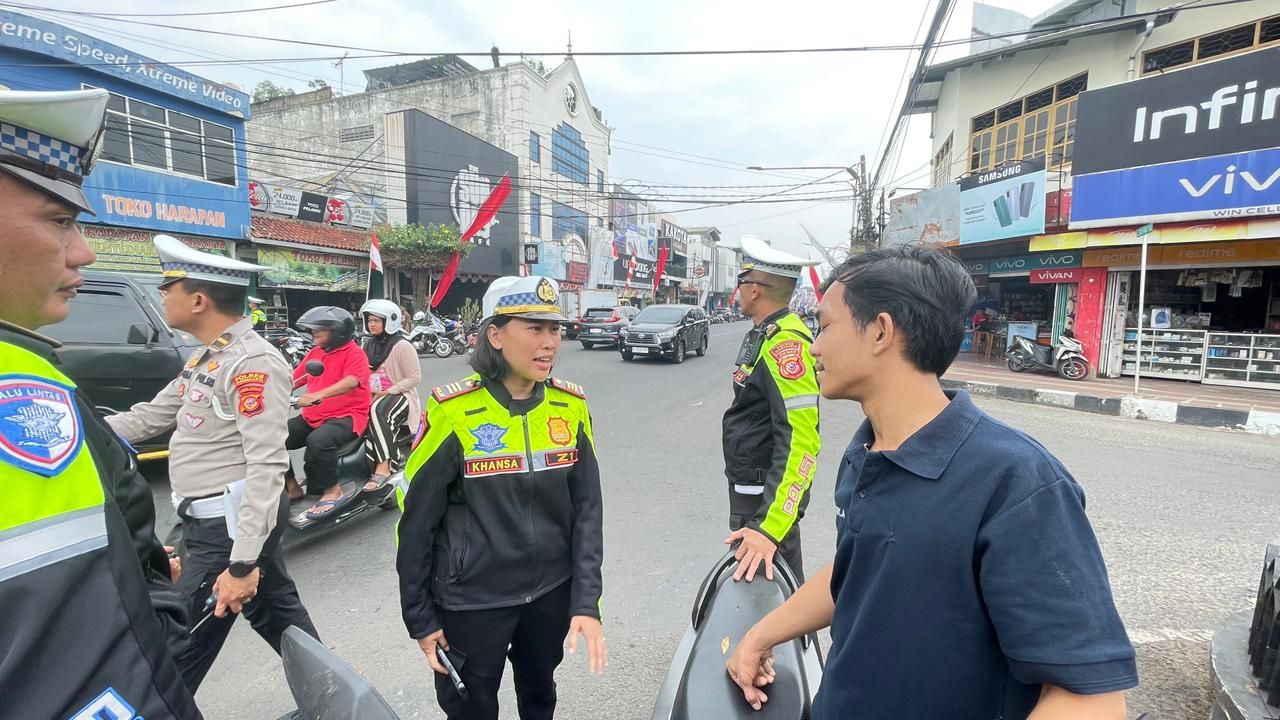 Satlantas Purwakarta Tindak Knalpot Bising dan Pengendara Tanpa Helm di Kebon Jahe