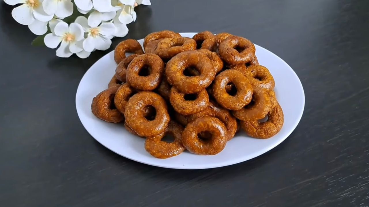 Resep Kue Cincin Tradisional yang Gurih, Enak, dan Mudah Dibuat