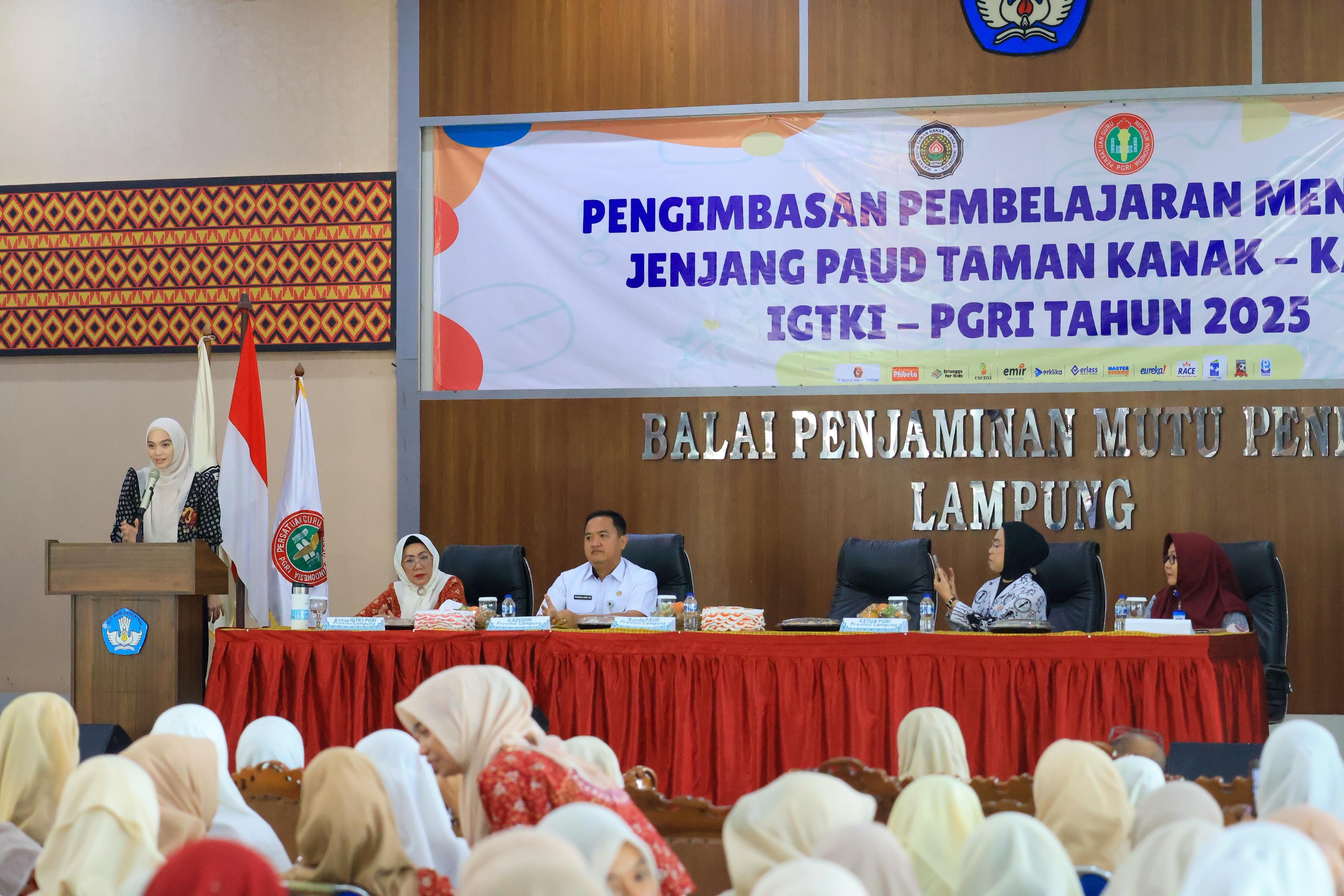 Bunda PAUD Provinsi Lampung Dorong Penguatan Profesionalisme Guru PAUD Melalui Deep Learning