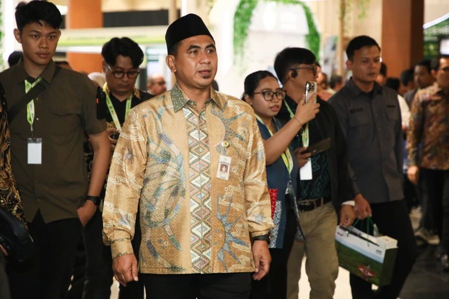 Pemprov Jateng Terima Penghargaan Pemerintah Daerah dengan Implementasi Industri Hijau Terbaik