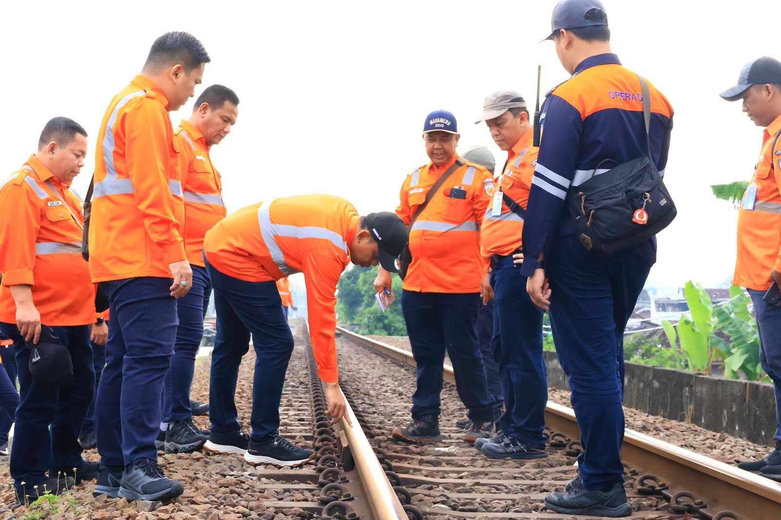Tingkatkan Keselamatan, KAI Daop 6 Gencarkan Safety Walkthrough di Perlintasan