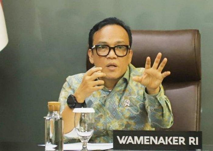 OTT KPK Wamenaker Immanuel Ebenezer, Puluhan Mobil dan Motor Ducati Ikut Disita