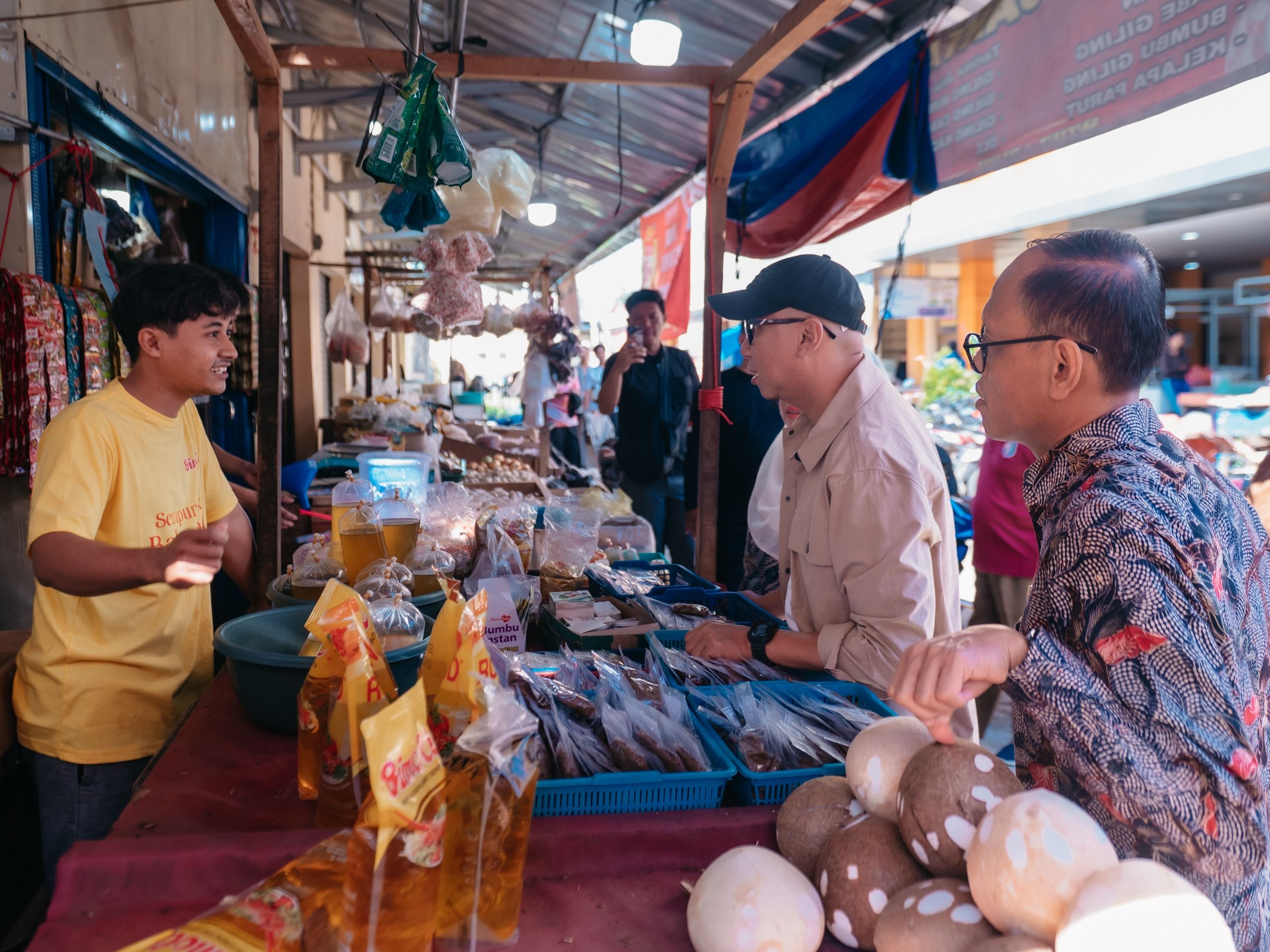 Tinjau Pasar Natar, Gubernur Lampung Temukan Harga Minyak Goreng Lebih Tinggi dari HET