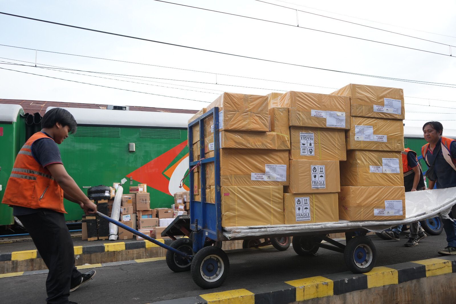 Didominasi BBM, Angkutan Barang KAI Daop 6 Tembus 35 Ribu Ton di Juli 2025