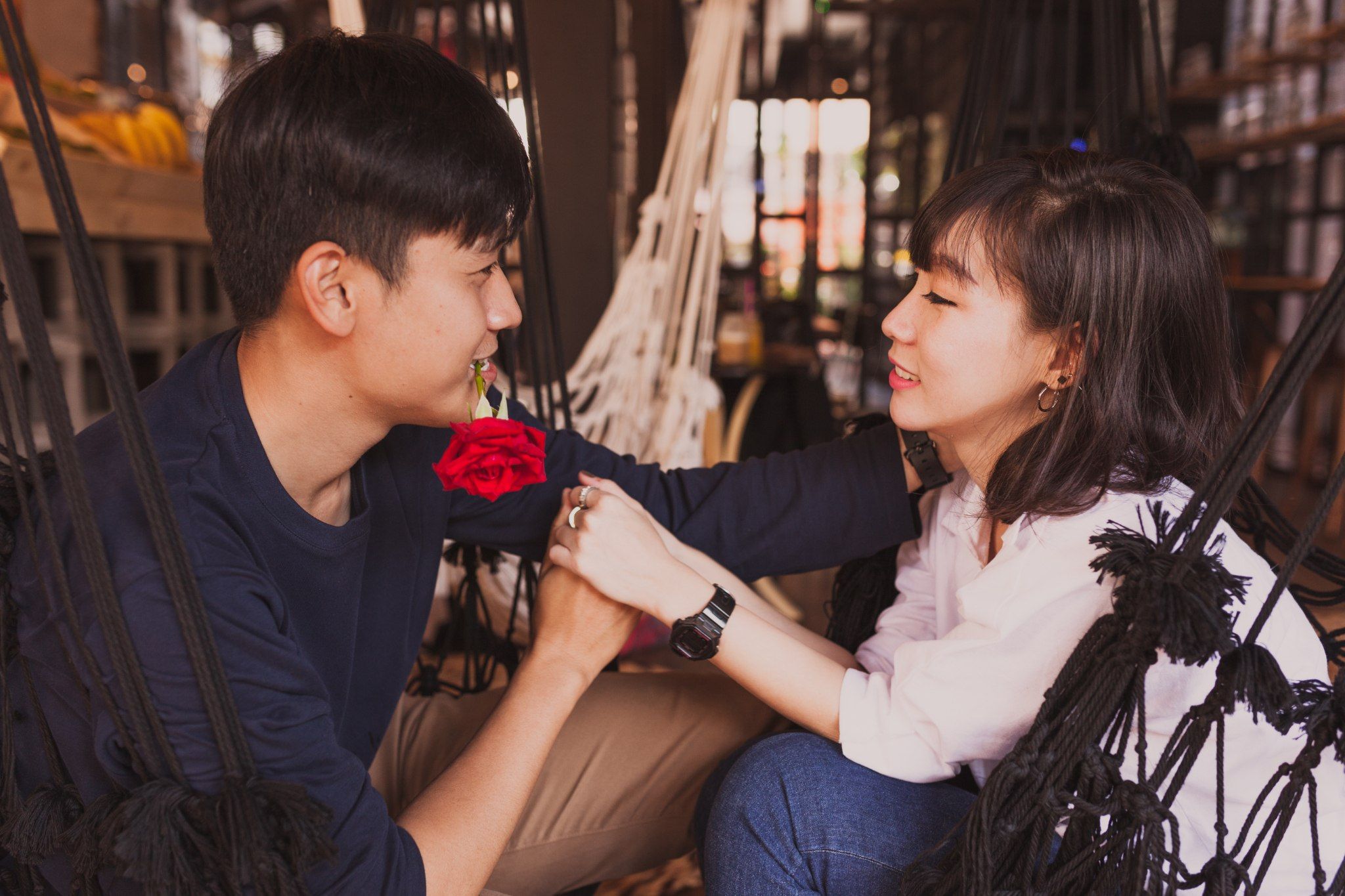 5 Zodiak Cewek yang Paling Pinter Rayu dan Gombal Manis ke Pasangan