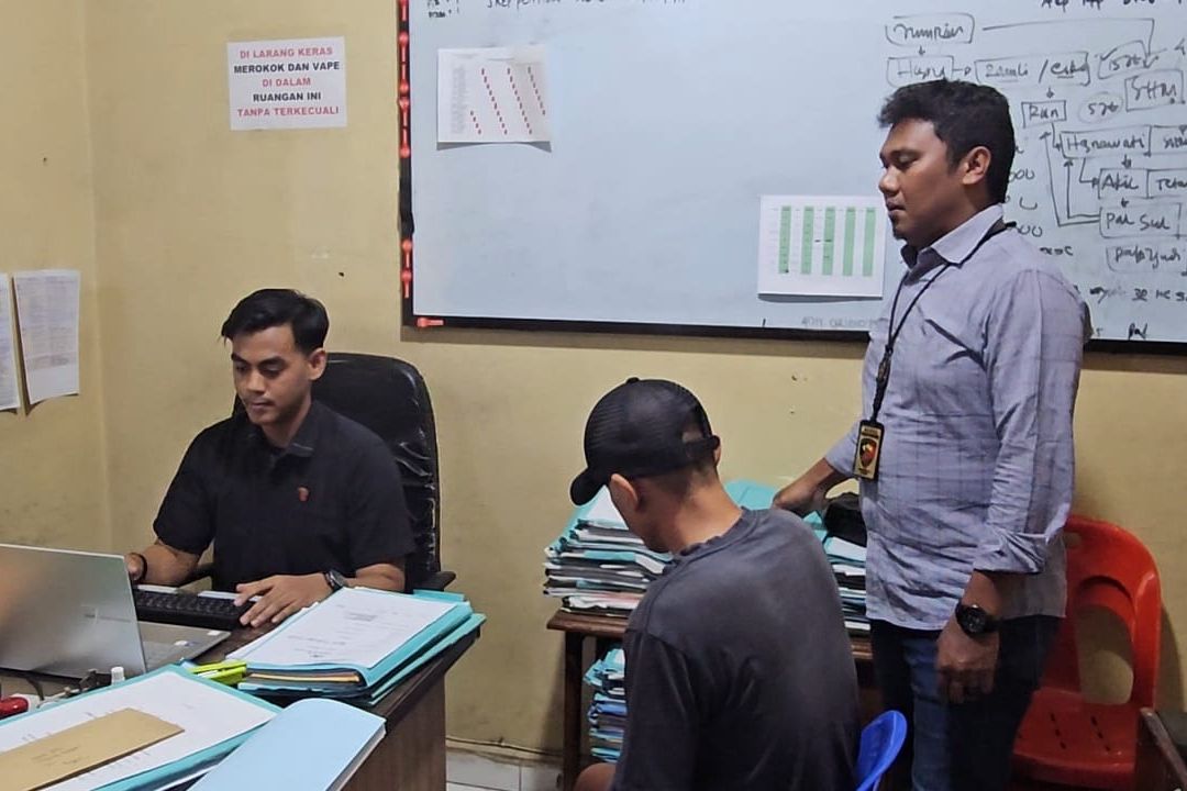 ASN di Parepare Curi Emas & HP Saat Antar Surat, Pelaku Ditangkap Bersama Penadah