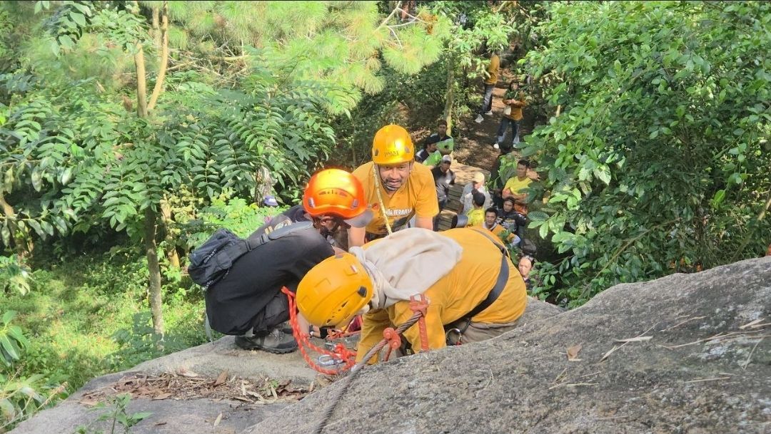Bupati Pemalang Resmikan Reaktivasi Via Ferrata Bukit Mendelem